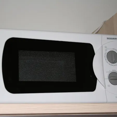 Familie Schwarze 그렌자흐뷜렌